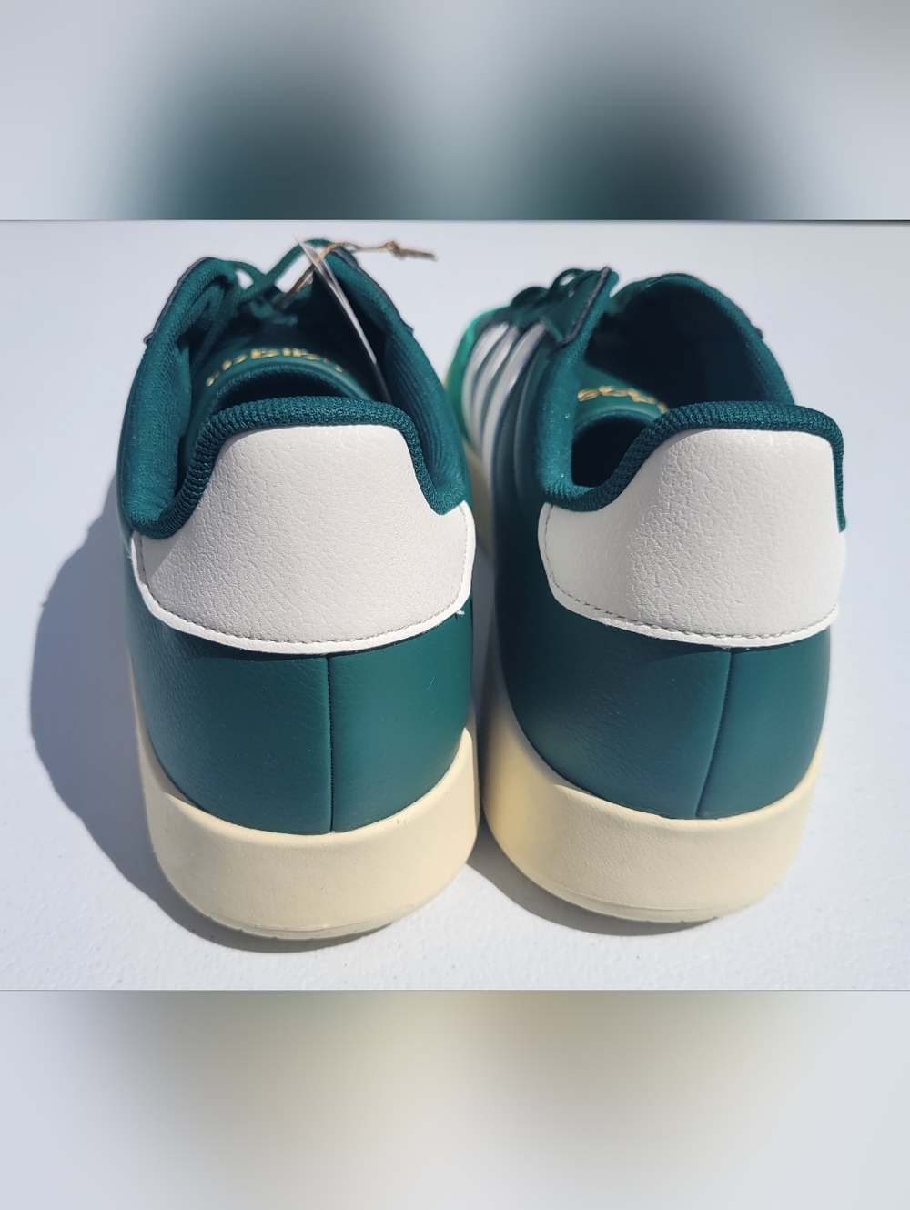 Mens 12.5 Adidas Barreda men’s sneakers in green, brand new without box - Picture 4 of 6